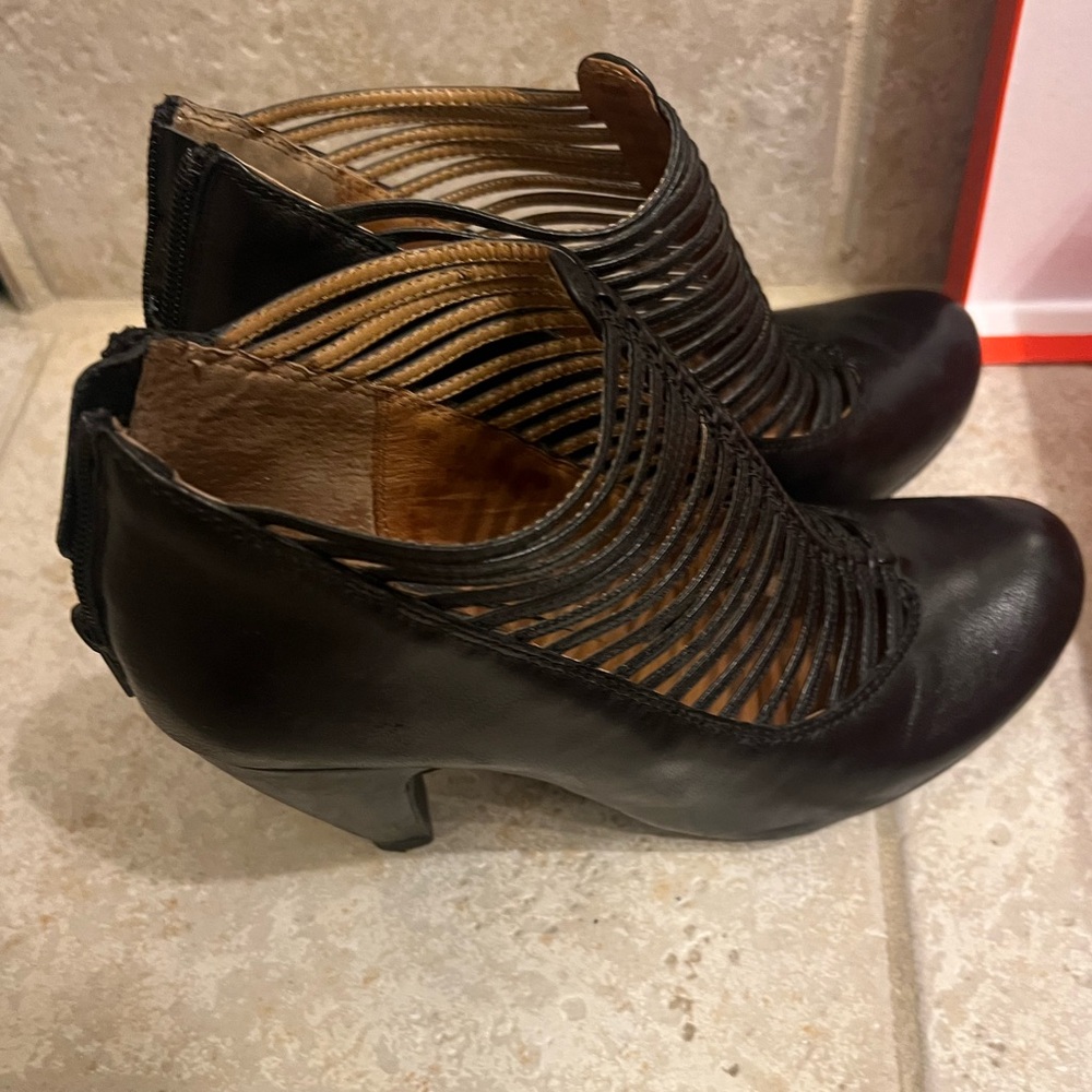 Miz Mooz black Sloane boots